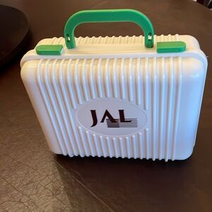 Vintage Japan Airlines bento lunch box.